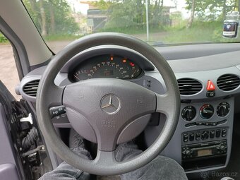 Mercedes A - 8