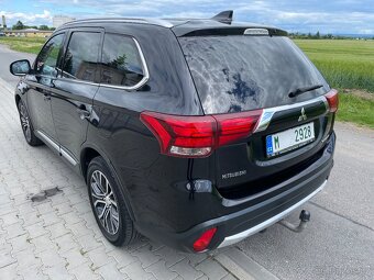 Mitsubishi Outlander 2,2did 110kw Automat 2017 TOP - 8