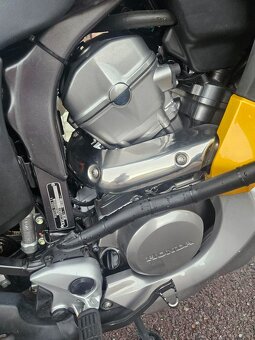 HONDA XL700V Transalp, r. v. 2009, najeto 28 955km - 8