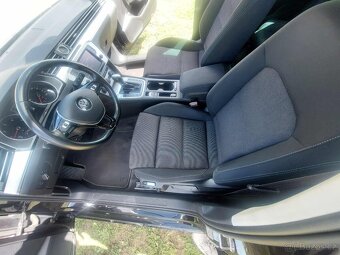 VW Passat B8 - 8