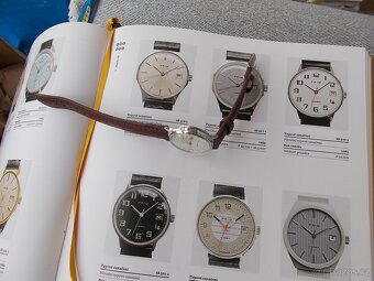 oblibene krasne funkcni hodinky prim Pyzamo rok 1985 - 8