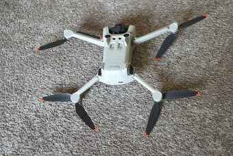 Dron DJI Mini 3 PRO, Fly More Kombo, 3 baterie, filtry - 8