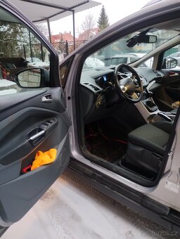 Ford GRAND C-MAX - 8