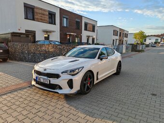 Kia Stinger 3.3biturbo AWD EU - 8