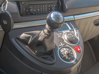 Peugeot 807 2.2HDI 94KW – 6 SEDADEL - 8