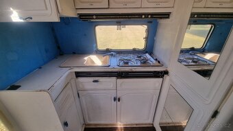 Autokaravan,Karavan,obytný přívěs Burstner lux - 8