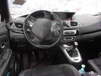 Renault Grand Scénic 1,6 dCi 130 - 8