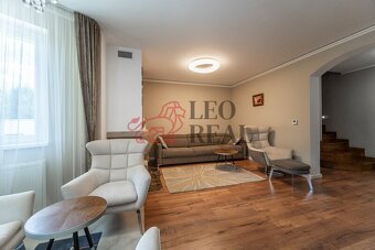 Prodej rodinného domu 164 m2 pozemek 698 m2 - 8