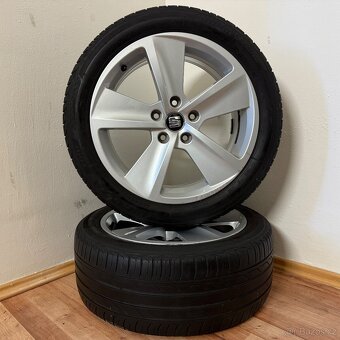 SEAT LEON FR 5x112 R17 ET51+LETNÍ 225/45R17 5mm - 8