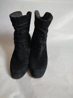 Kotníkové semišové boty - 8