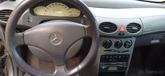 Mercedes Benz A160I - 8