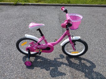Dívčí kolo 16" - 8