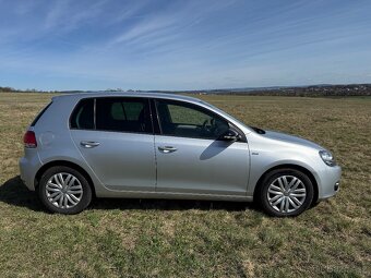 Volkswagen Golf VI - 8