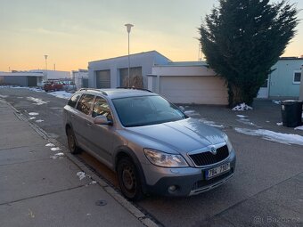 Škoda Octavia Combi Scout 1,8 TFSI (112 kW) na náhradní díly - 8