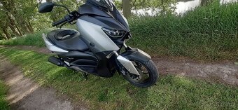 Yamaha X max 125 (2018 nové v čr ) - 8