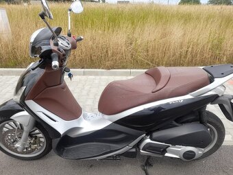 Prodám Piaggio Beverly 125ie rv 2011 - 8