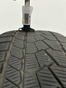 Zimní pneu Continental 275/40R22 - 8