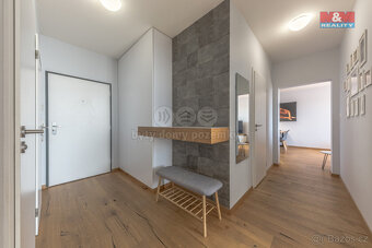 Pronájem bytu 3+kk se zahrádkou, 125 m², Praha - Hostavice - 8