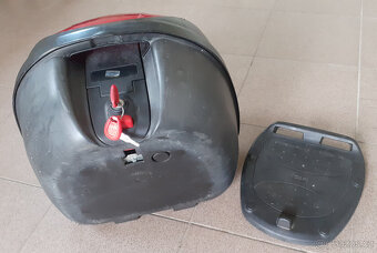 Kufr, box na motocykl GIVI - 8
