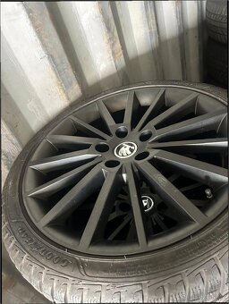Alu kola zimní Škoda Octavia 3 5E + Dunlop R18 - 8