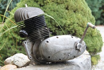 motor ČZ 250/455 jednovýfuk - 8