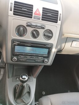 VW TOURAN CROSS 2.0TDI - 8