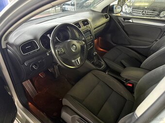 Volkswagen Golf 1,2 TSI 77kW,SERVISKA,STYLE - 8