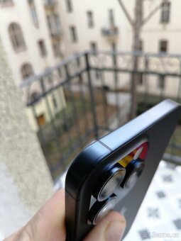 ÚPLNĚ NOVÝ - iPhone 15 pro max modrý - 8