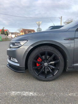 Letní sada originálních litých kol VW Monterey 5x112 - 8