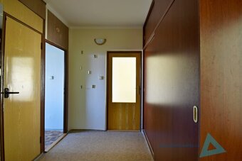 Prostorný byt 5+1 v Nové Pace – ideální pro rodinné bydlení. - 8