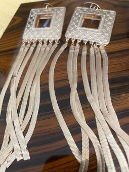 Prodám náramkové hodinky za 1500 korun, včetně pozlacených n - 8