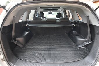 Kia Sorento 2.2 CRDI 145kw automat 4x2 7míst 2013 - 8