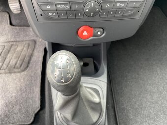 Renault Clio 1,5 (2009) - 8