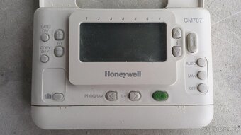 Prodám komplet plynová kamna,bojler a termostat - 8