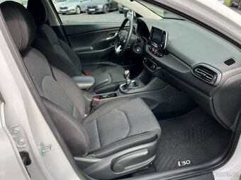 Hyundai i30 1.6 CRDI SMART ČR NOVÉ - 8