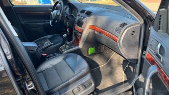 Škoda Octavia II FL Combi L&K 1.9 TDi 77kW BXE - 8