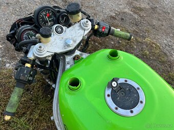 Kawasaki ZXR 750 H na díly - 8