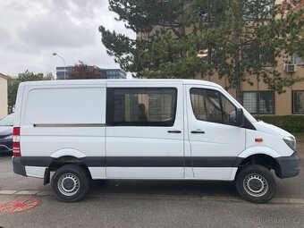Mercedes Benz sprinter 316 cdi 4x4 6 míst k sezení - 8