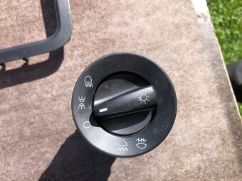 ŠKODA ROOMSTER - FABIA 2 DÍLY BARVA 9155 - 8