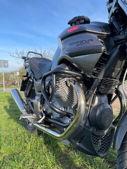 Moto Guzzi Breva 750ie - 8