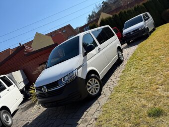 VW Transporter T6.1 DSG 2020 Historie VW barva weis Multivan - 8
