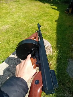 Airsoft zbraň - 8