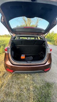 Hyundai ix20 - 8