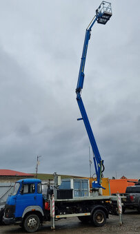 Pracovní plošina 16.8m + nosič kontejnerů - 8
