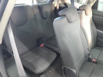 Kia Carens 1,7 CRDI 7-míst - 8