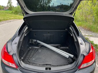 Opel Insignia 2.8T 4x4 LPG R.V.2010 - 8