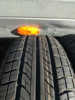 Continental letní pneu 175/65/14 - 2ks 97-100% - 8