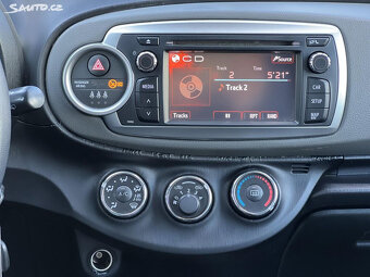 🚗 Toyota Yaris 1.0VVTi KAMERA TAŽNÉ PŮVOD ČR - 8