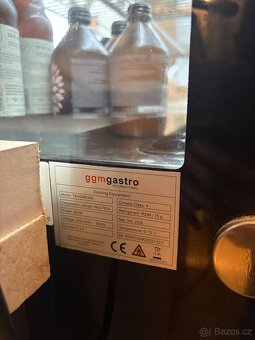 Gastro vitrína - 8