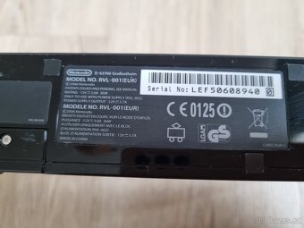 Konzole Nintendo Wii s kabely - 8